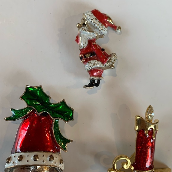 Festive Red and Green Christmas Ornaments Set - Picture 3 of 4